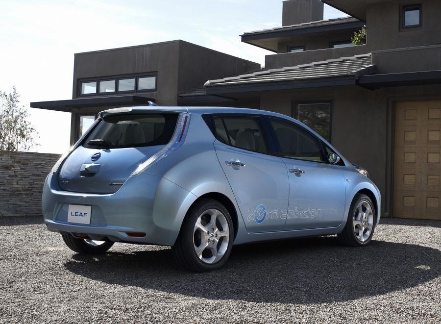  Nissan Leaf 2010 года  (US) (фото 5 из 5)
